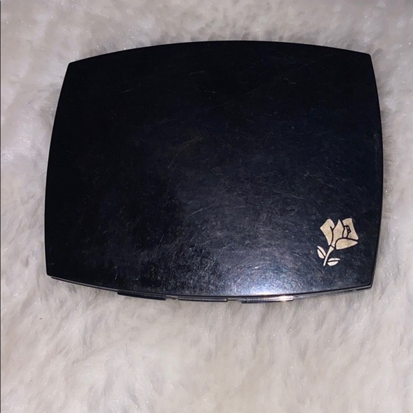 Lancôme brilliant  berry powder blush - Picture 2 of 6